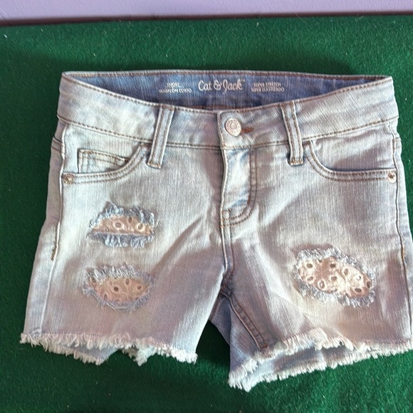Cat & Jack Girls Light Blue Denim Shorts Size 7/8 Distressed Eyelet Patch Cutoff - Picture 1 of 3